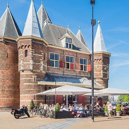 Amstelbnb Center *
